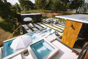 Hacienda Florecer - Shipping containers with private pool